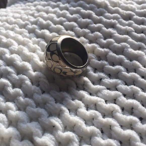 Authentic Coach ring, size 8 - Picture 2 of 2